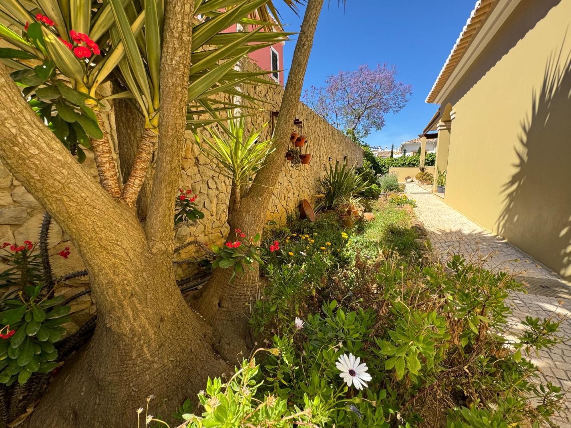 Happy Silva Guesthouse Lagos Exterior foto