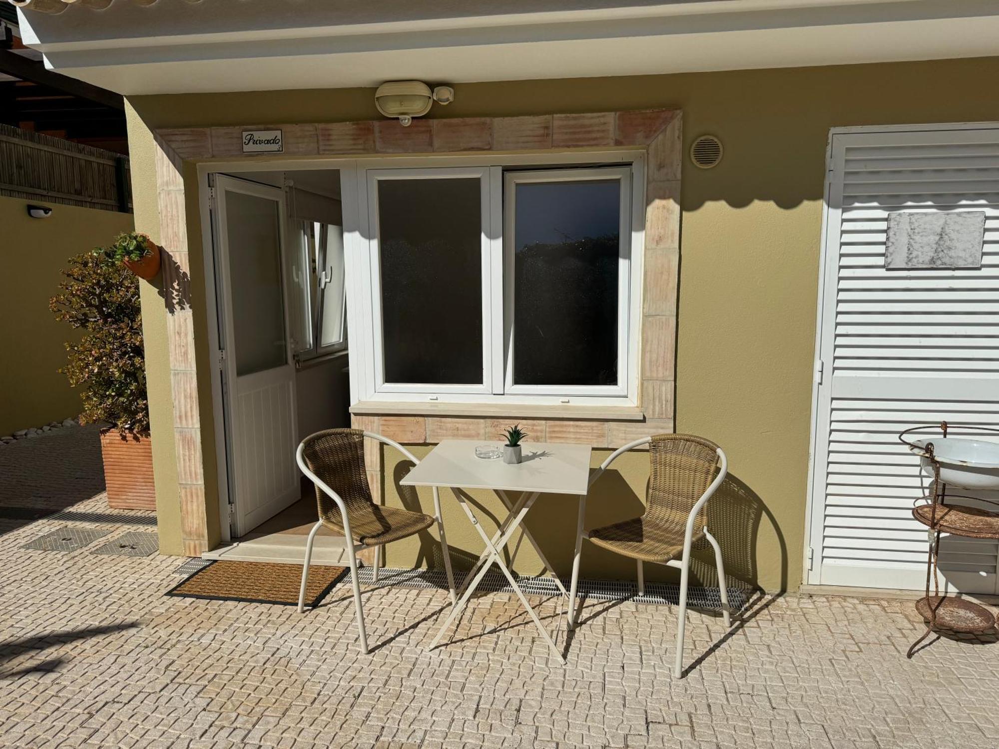 Happy Silva Guesthouse Lagos Exterior foto