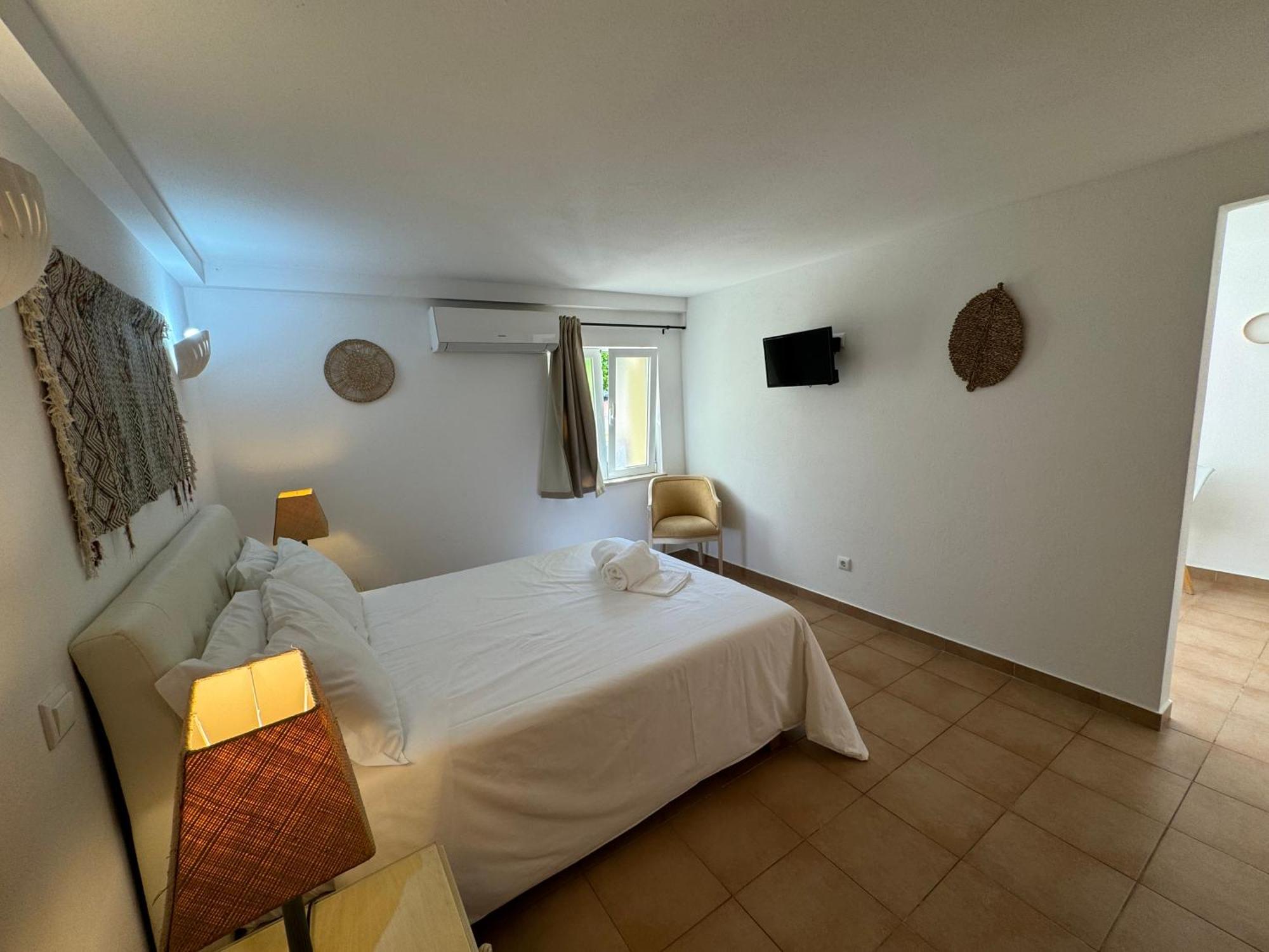 Happy Silva Guesthouse Lagos Exterior foto