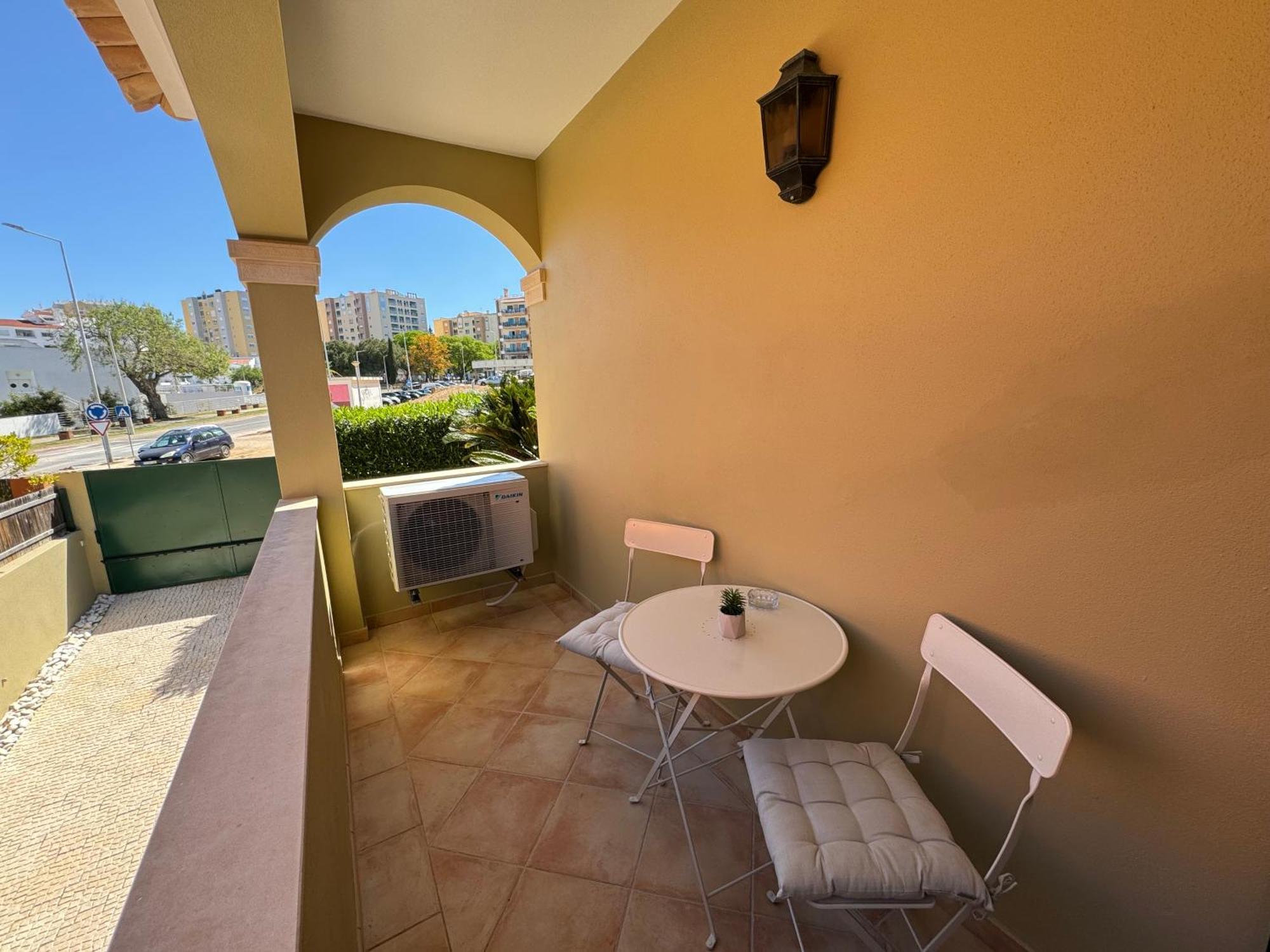 Happy Silva Guesthouse Lagos Exterior foto